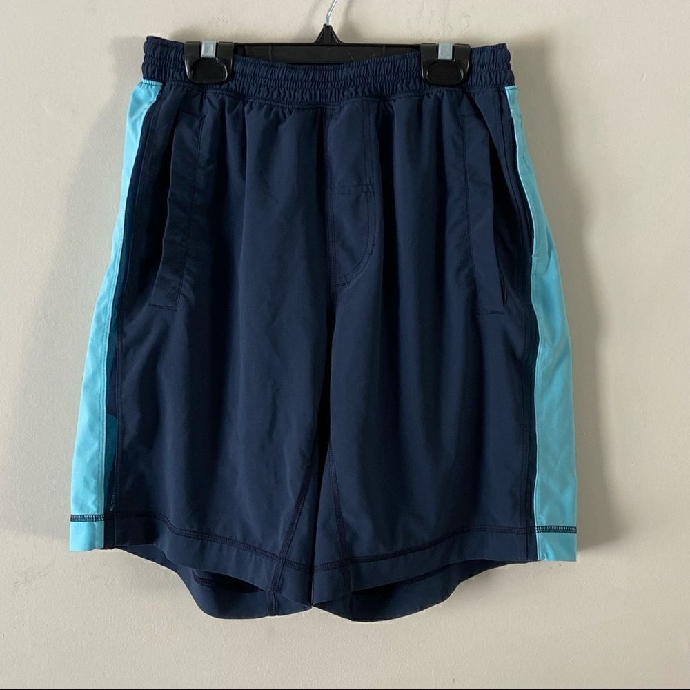 lululemon 9” Pace Breaker Short two toned blue lined